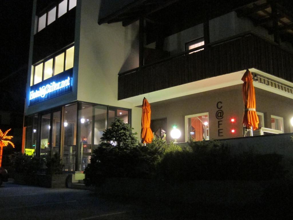 Hotel Stifter Lutago Eksteriør billede